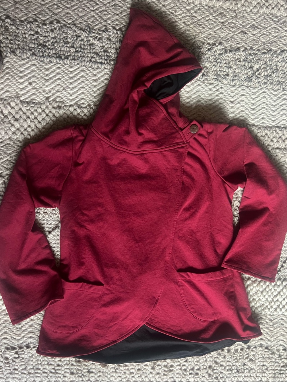 Red Hooded Wrap Jacket by Una Pluma  Kathmandu coat in XL - NWOT